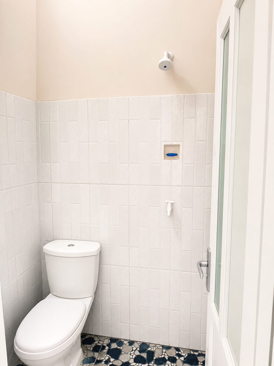 Kamar mandi dalam di Askara Living